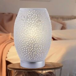 Beistellleuchte, Silber-weiß, Dekor Stanzungen, 15 Cm