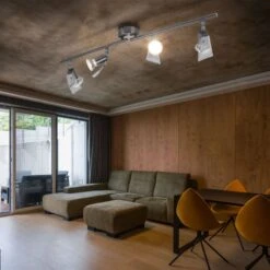 Deckenspot Mit 4 Beweglichen Armen In Mattem Nickel DRAKE