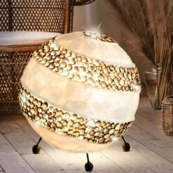Kugel Tischlampe Aus Muscheln, Durchmesser 25 Cm, BALI